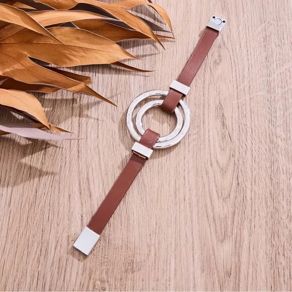 Vintage Boho Double Layer Faux Leather Magnetic Bracelet NWT - Picture 3 of 8